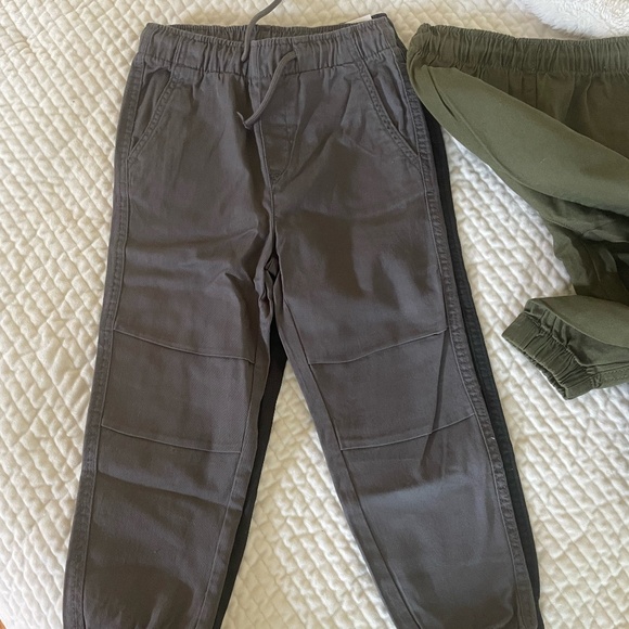 H&M TODDLER BOY SIZE 5T 3 PACK PANTALON JOGGER PANTS NEW WITH TAGS - Picture 3 of 10
